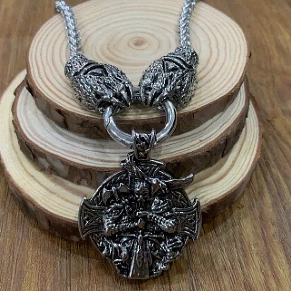 New! MEN'S Viking Bear Claw Crow Nordic Odin Cross Pendant Necklace. - Picture 1 of 5